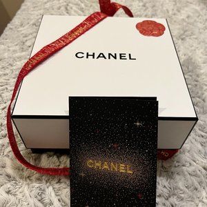 Chanel large box, with holiday ribbon, original Brand new! Room Decor/Storage